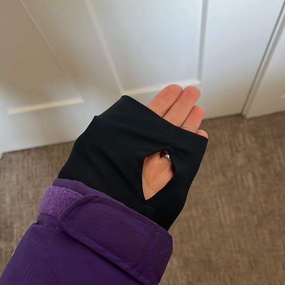 Vivid purple Columbia down Omni-heat jacket-small- removable hood- removable fur - Picture 8 of 14